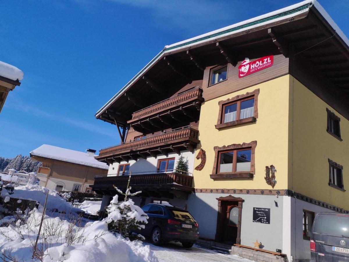Hoelzl Bed & Breakfast Neukirchen am Großvenediger Exterior foto